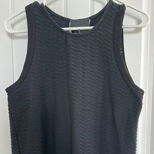 NWT Harlow & Graham Black Wave Pattern Tank